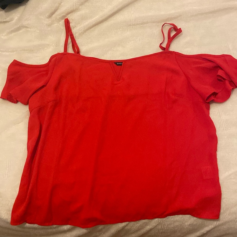 Off the shoulder red blouse SHEIN